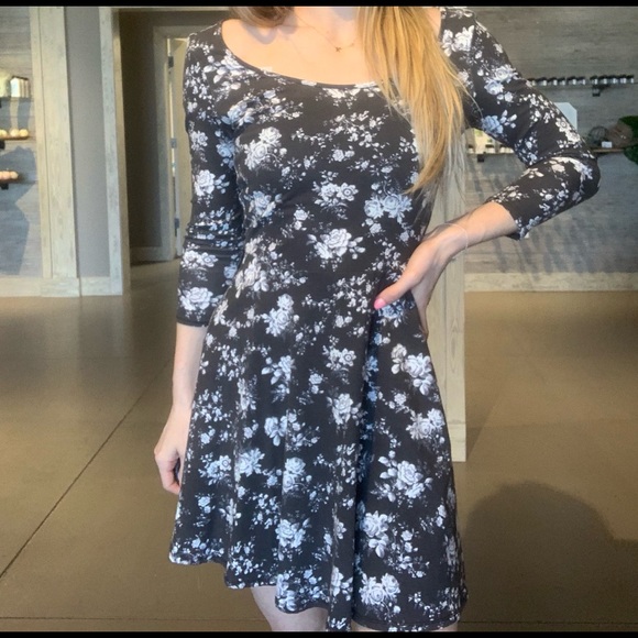 NWT American eagle floral dress - Picture 2 of 7